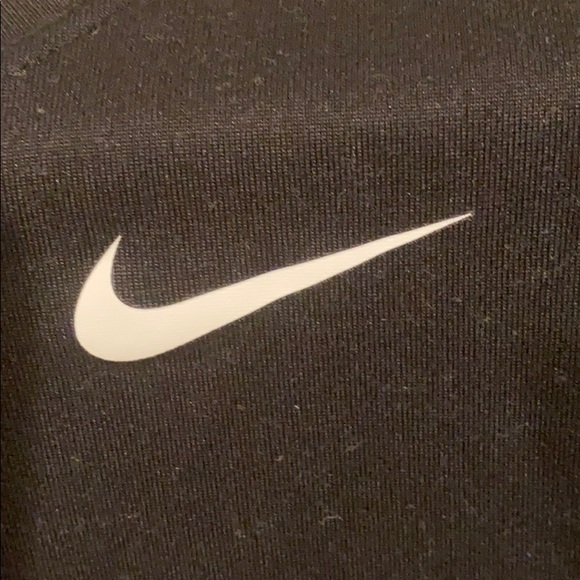 Dri-fit Nike Tee - Picture 4 of 4